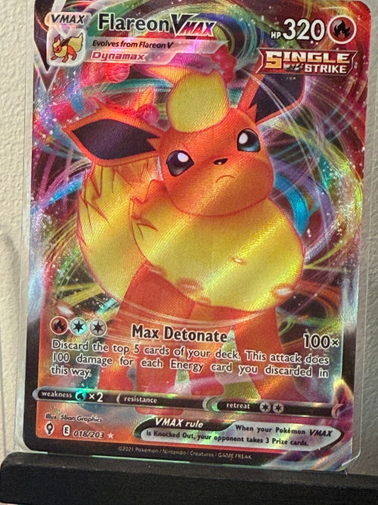 Flareon V #169 Pokemon Evolving Skies